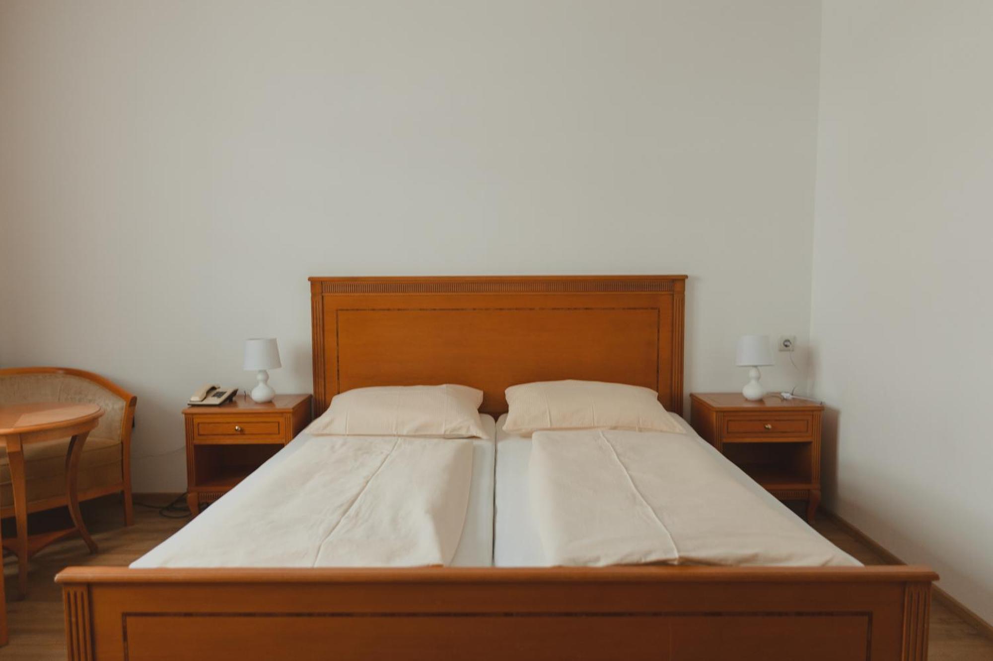 אינסברוק Sommerhotel Karwendel מראה חיצוני תמונה