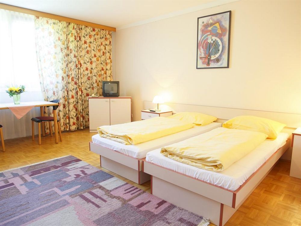 אינסברוק Sommerhotel Karwendel מראה חיצוני תמונה